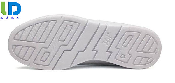 夏季如何防止PVC鞋底變色發(fā)黃？